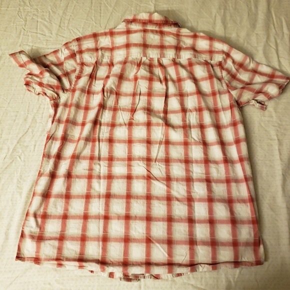 Large Gap Summer Shirt - Picture 3 of 3